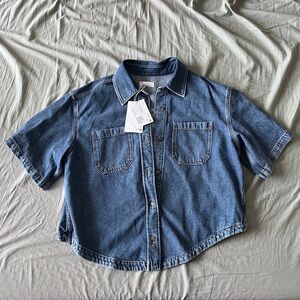 Relaxed Short-Sleeve Denim Shirt